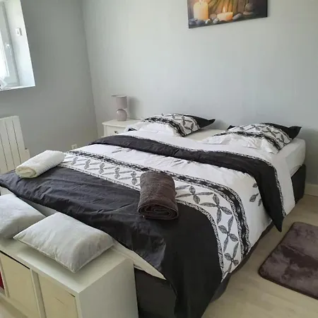 Spacious Holiday In With Jacuzzi Ferienhaus Escardes